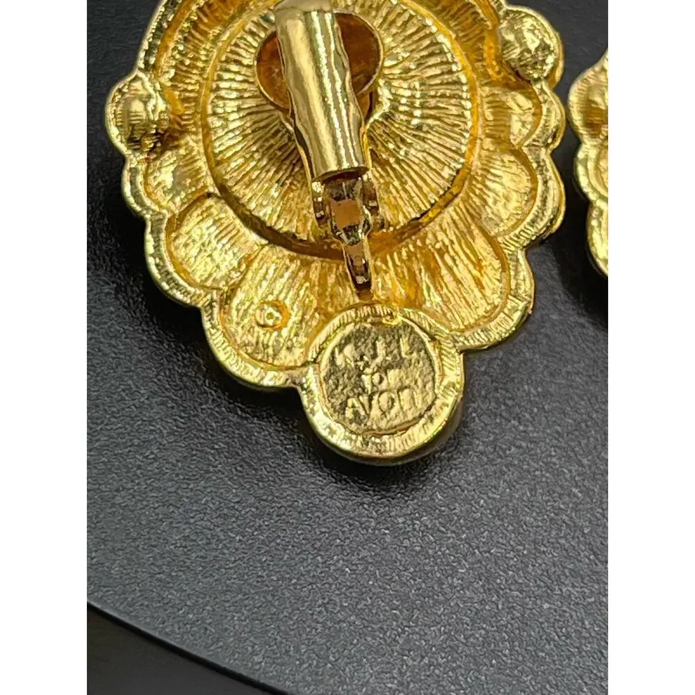 Vintage KJL for Avon "Renaissance Collection" Faux‎ Pearl Clip On Earrings - Picture 13 of 15